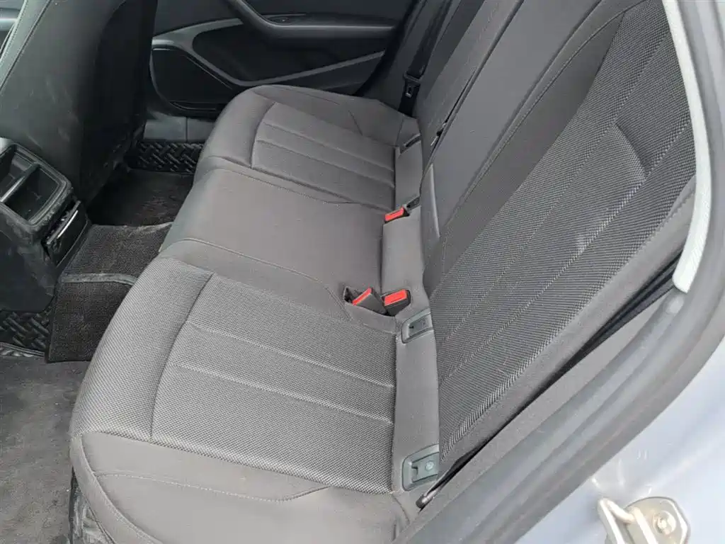 Audi A4L 2019 40 TFSI Progressive (China VI) фото 17