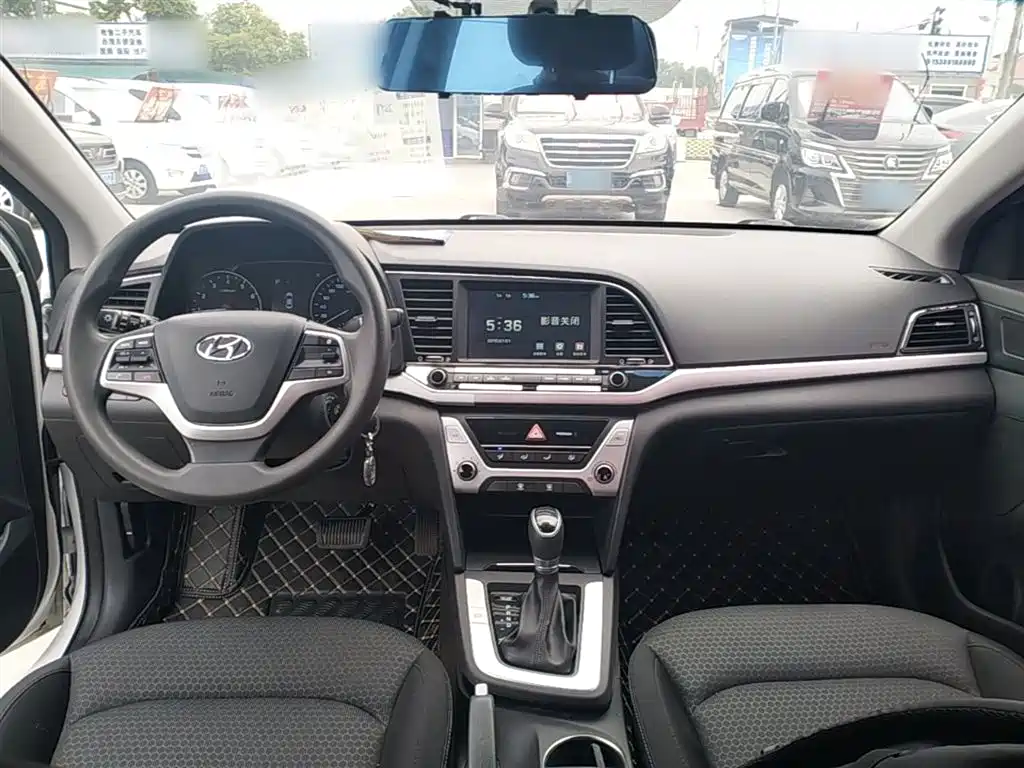 Hyundai Elantra 2016 Model 1.6L Automatic Smart Elite фото 10
