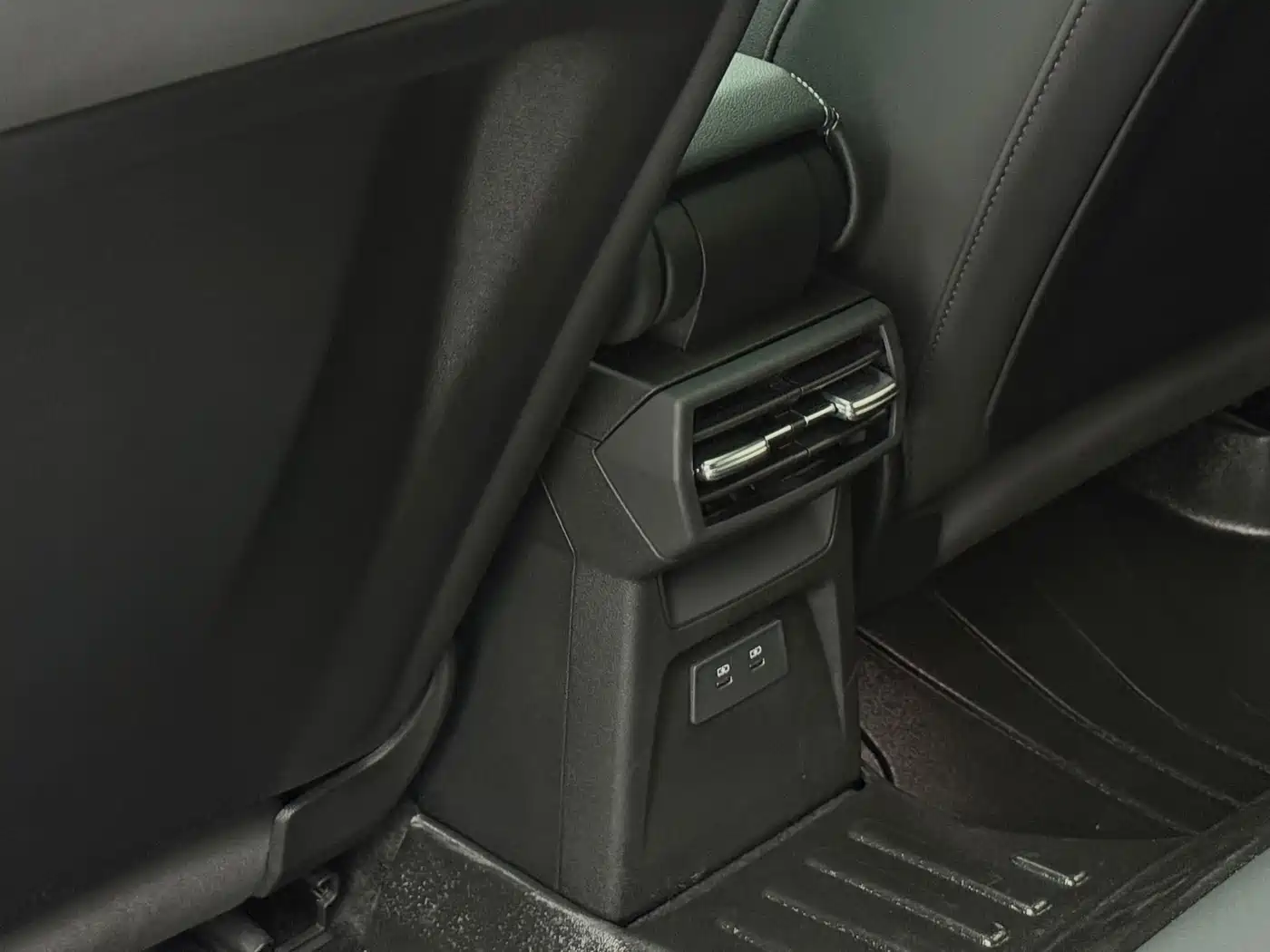 Audi A3 2024 Model A3L Limousine 35 TFSI Fashion Sport фото 13