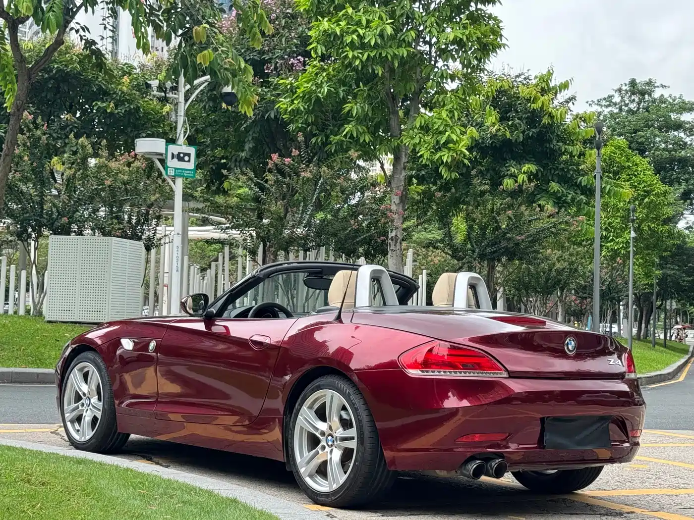 BMW Z4 2011 2011 sDrive23i Flame Limited Edition