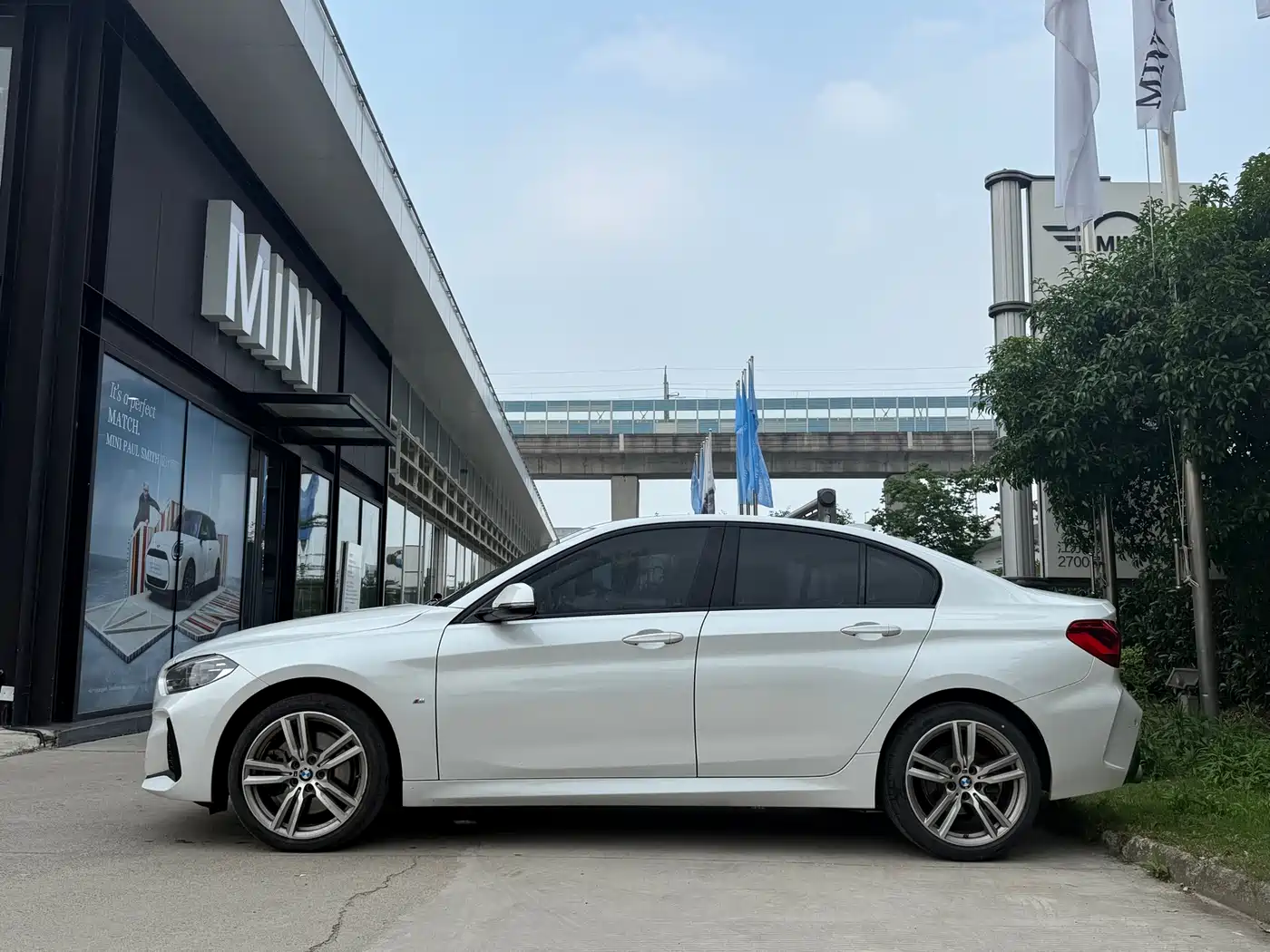 BMW 1 Series 2020 Model 125i Leading M Sport Package фото 3