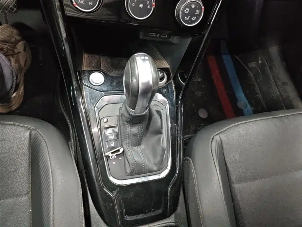 Volkswagen T-ROC 2021 280TSI DSG 2WD Comfort Connected фото 14