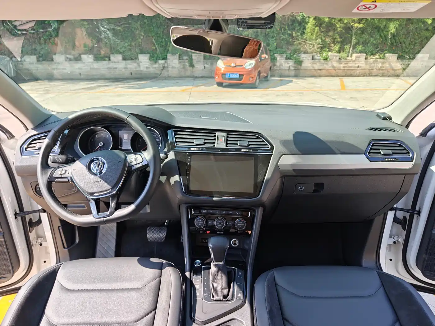 Volkswagen Tiguan L 2017 380TSI Automatic 4WD Luxury Edition фото 18