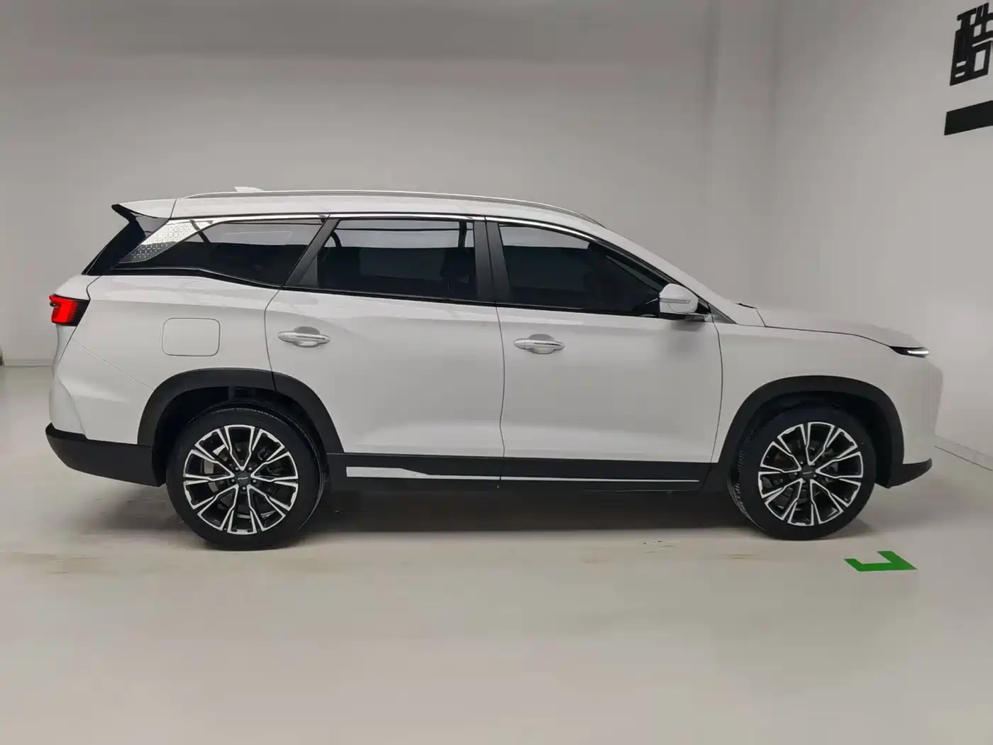 Jetour X90 PRO 2024 2024 2.0T DCT Premium 5-Seater