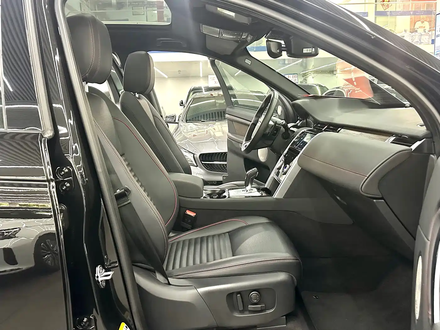 Land Rover Discovery Sport PHEV 2021 P300e Performance Tech Edition фото 21