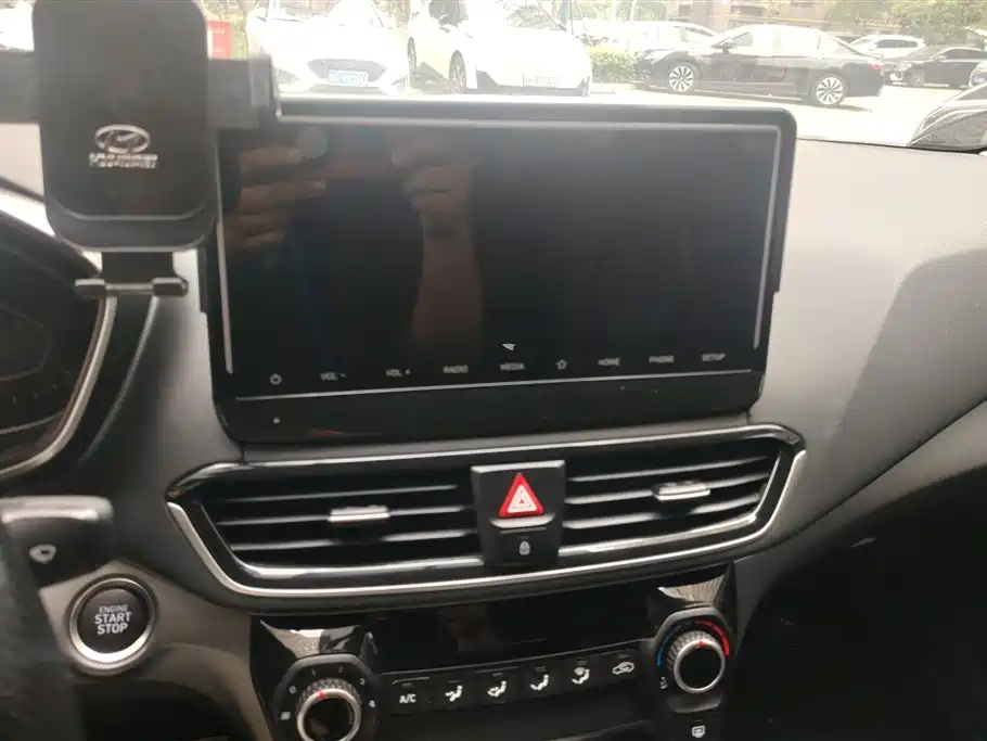 Hyundai Fista 2019 280TGDi Sport Edition China VI фото 13