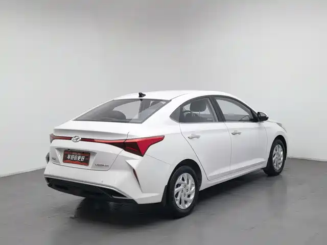 Hyundai Verna 2020 1.4L Manual GLS Cool Edition — фото 2