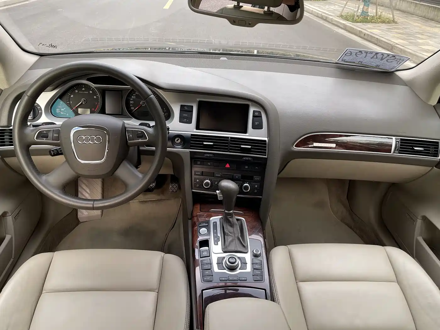 Audi A6L 2011 3.0 TFSI quattro Luxury фото 8