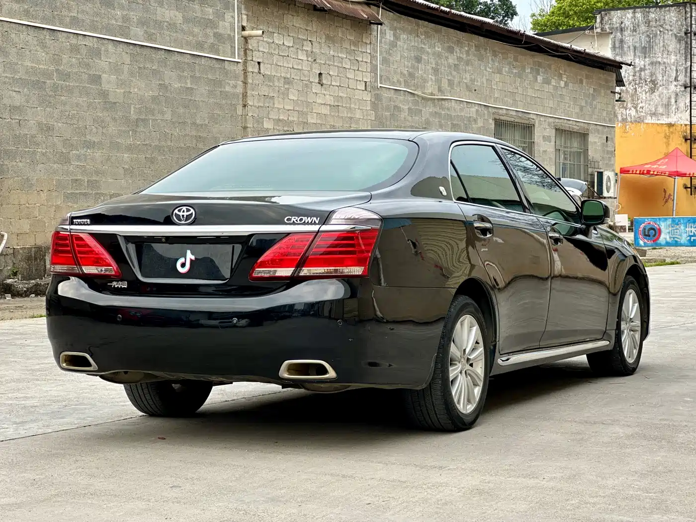 Toyota Crown 2012 2.5L Royal Leather Edition фото 6