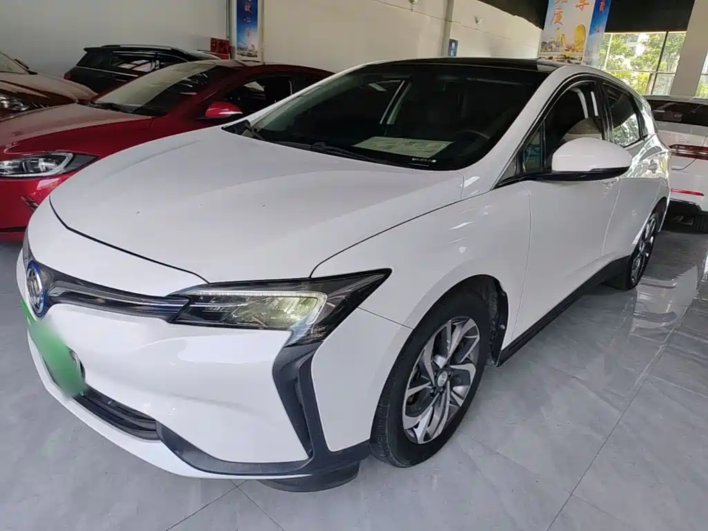 Фото 1 - Buick Velite 6