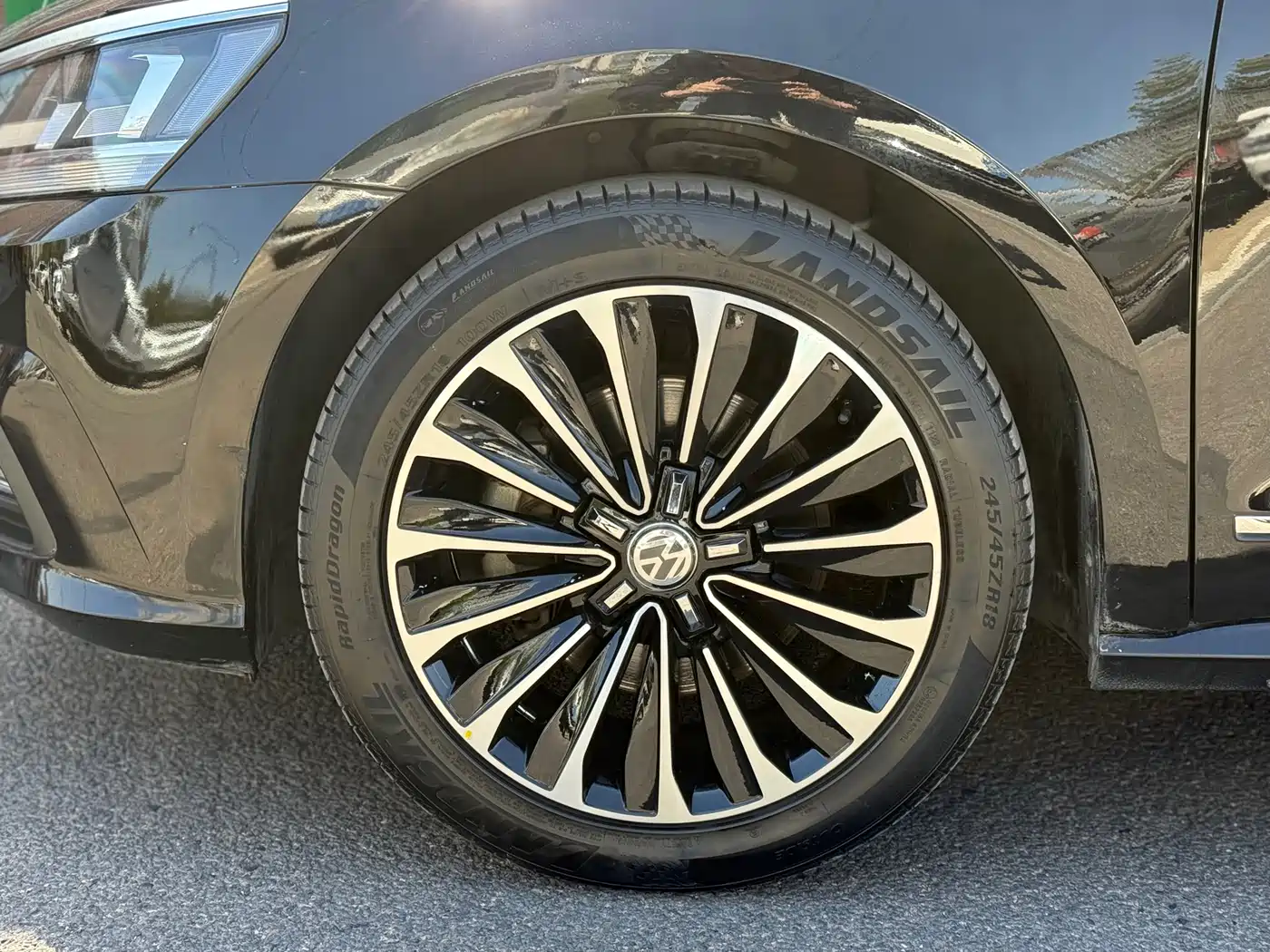 Volkswagen Passat 2017 330TSI DSG Prestige фото 13