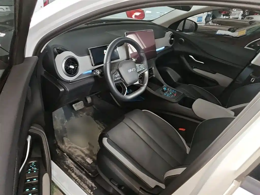 BYD Seal 05 DM-i 2025 DM-i Smart Drive Edition 115KM Flagship фото 12