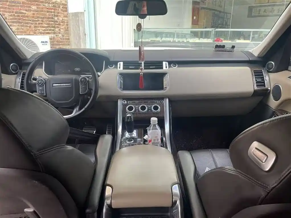 Land Rover Range Rover Sport 2015 3.0 SC V6 HSE фото 8