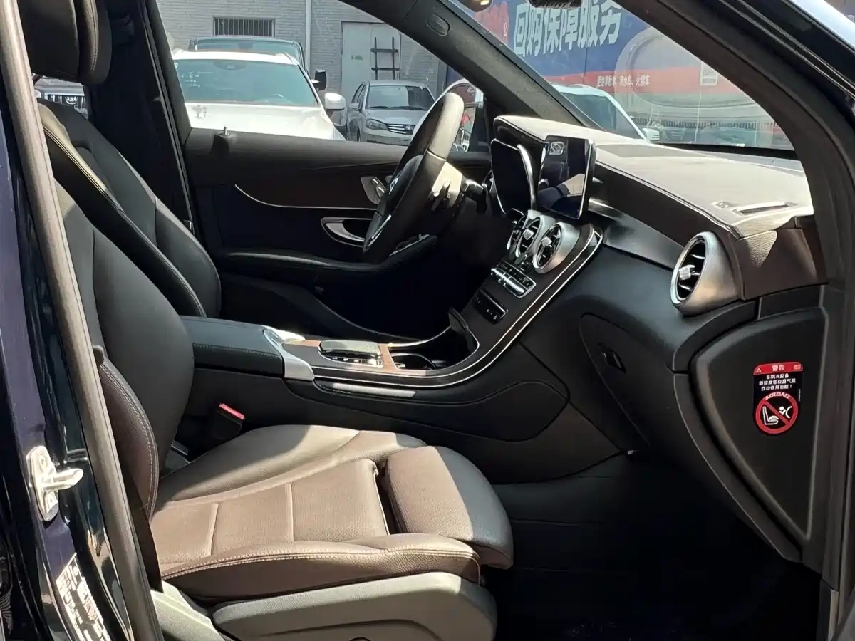 Mercedes-Benz GLC 2021 GLC 300 L 4MATIC Sporty фото 21