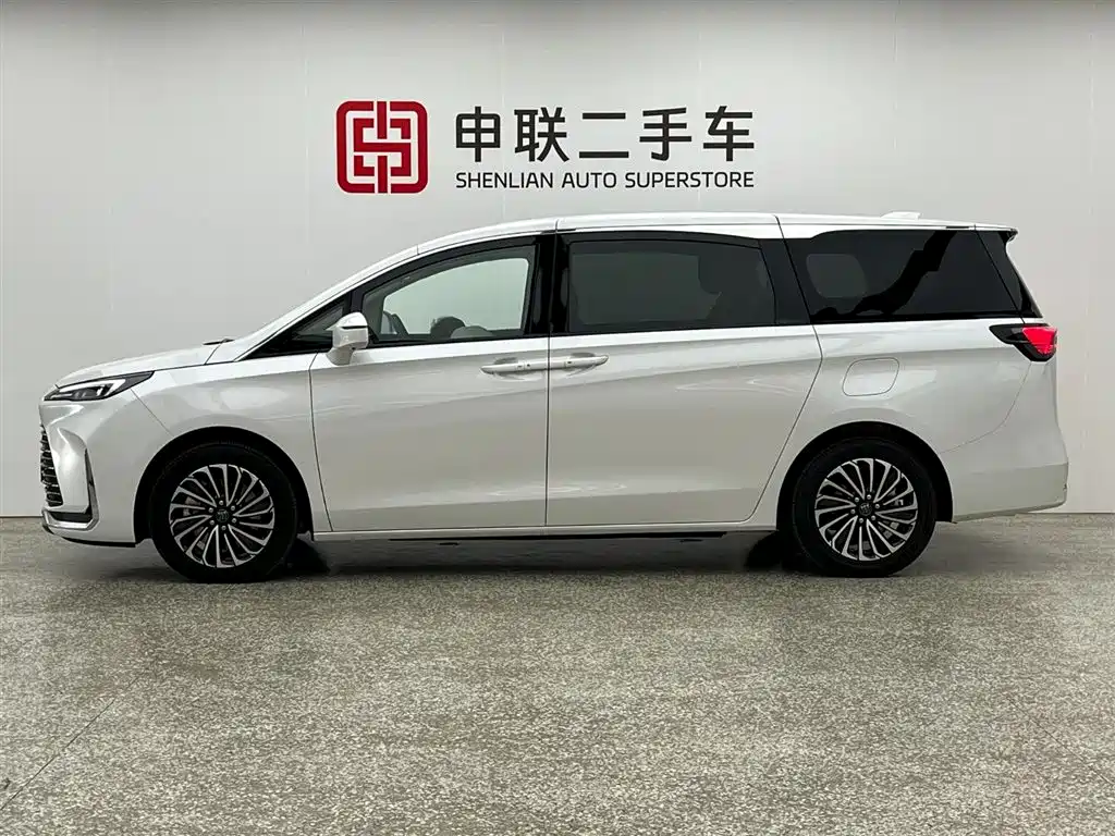 Buick GL8 New Energy 2025 Land Honor Premium Edition 7-Seater фото 5