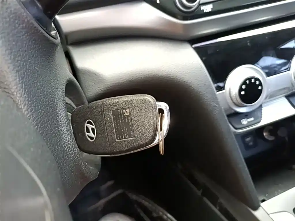 Hyundai Elantra 2020 1.5L CVT Smart Style·Elite фото 9