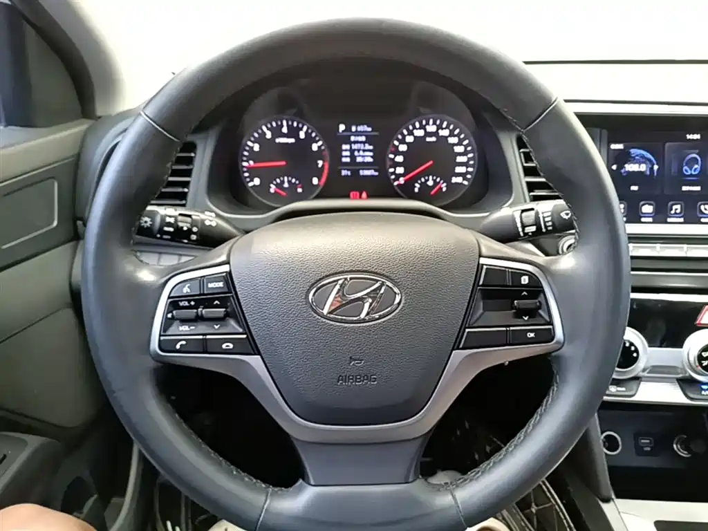 Hyundai Elantra 2020 1.5L CVT Smart Style·Elite фото 11