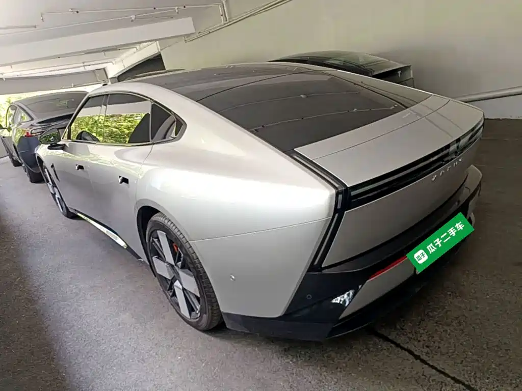 XPeng P7 2025 2025 820km Extended Range Edition