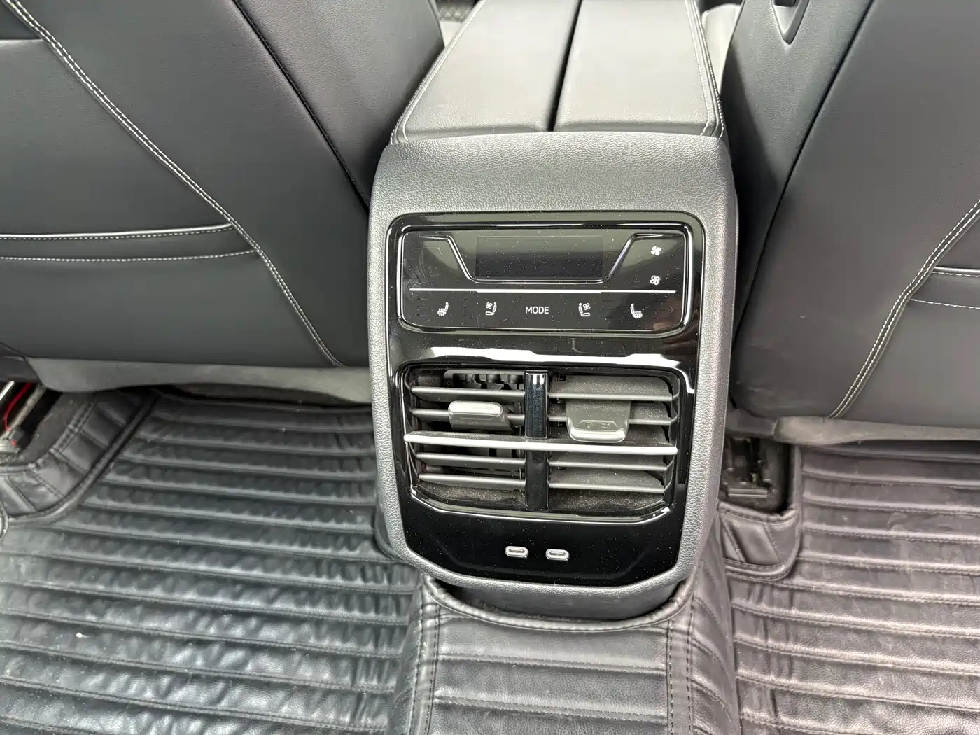 Volkswagen Magotan 2024 380TSI DSG Ultimate Edition фото 7