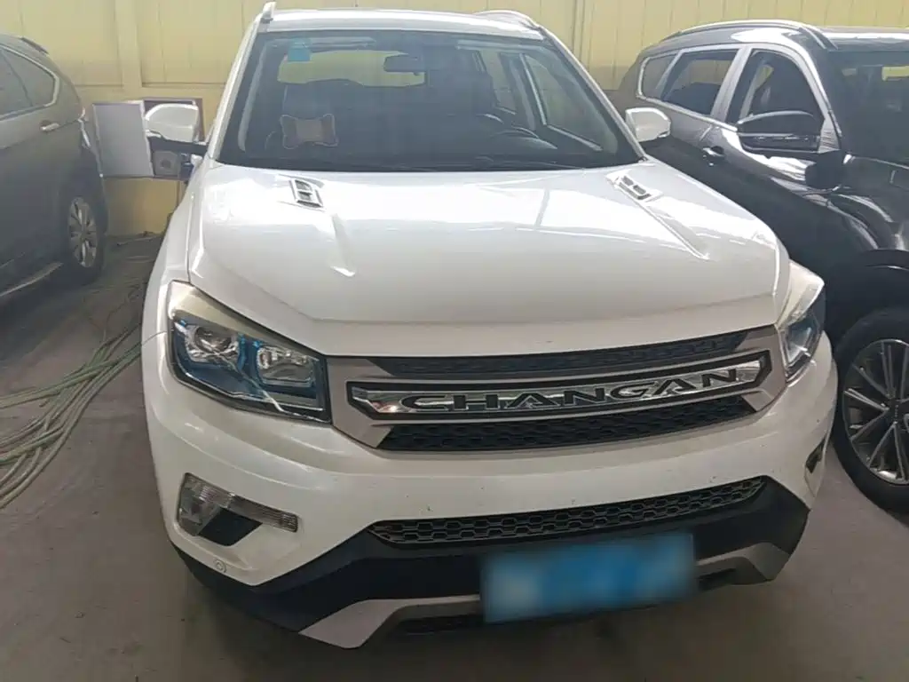 Фото 3 - Changan CS75