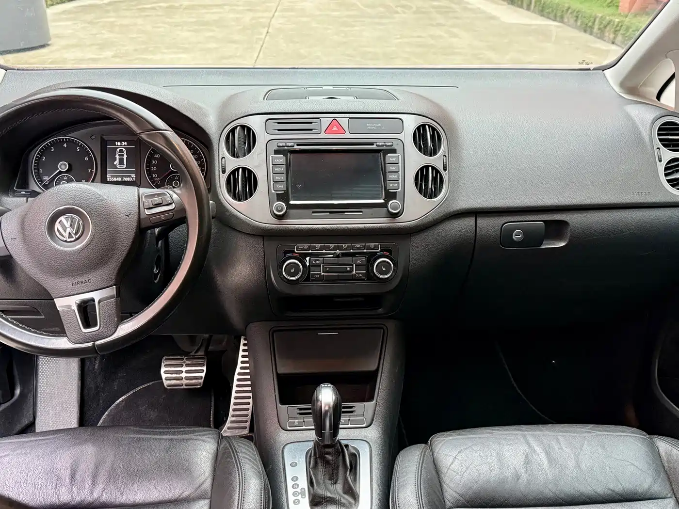 Volkswagen Golf (Import) 2011 1.4TSI Cross Golf фото 9