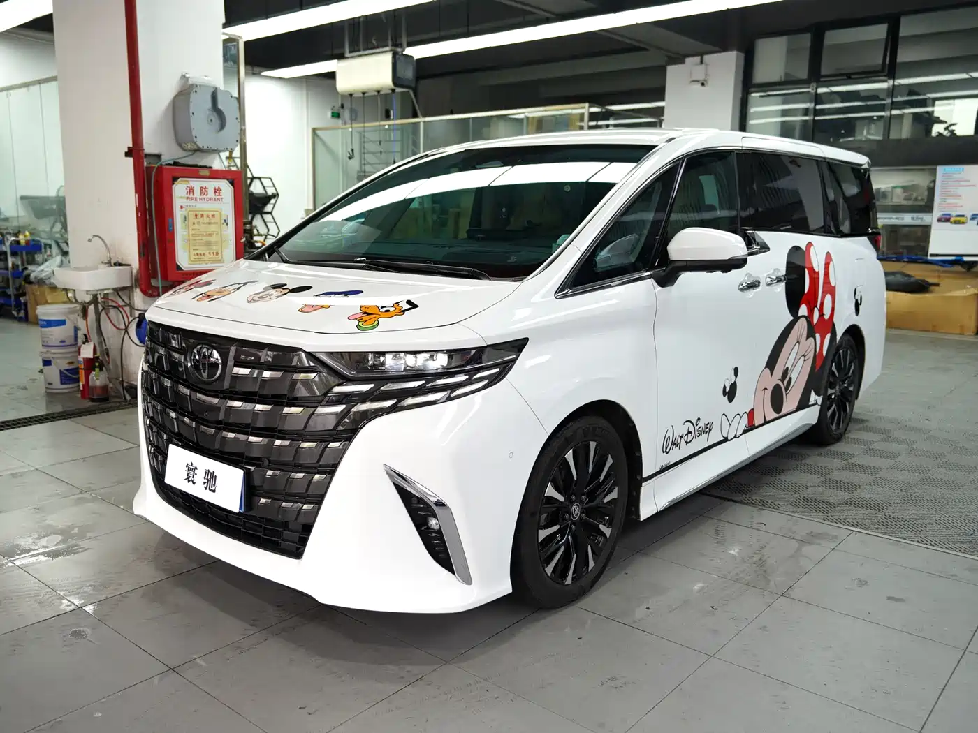 Toyota Alphard 2024 Hybrid 2.5L Ultimate Enjoyment Edition фото 20