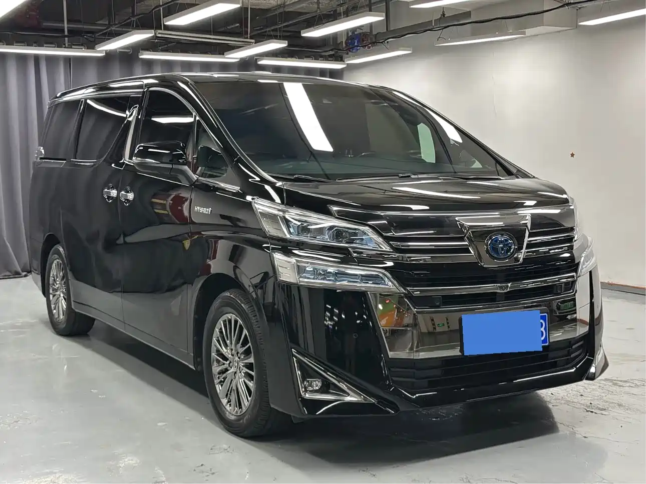 Toyota Vellfire 2020 2020 Twin Engine 2.5L HV Premium Edition