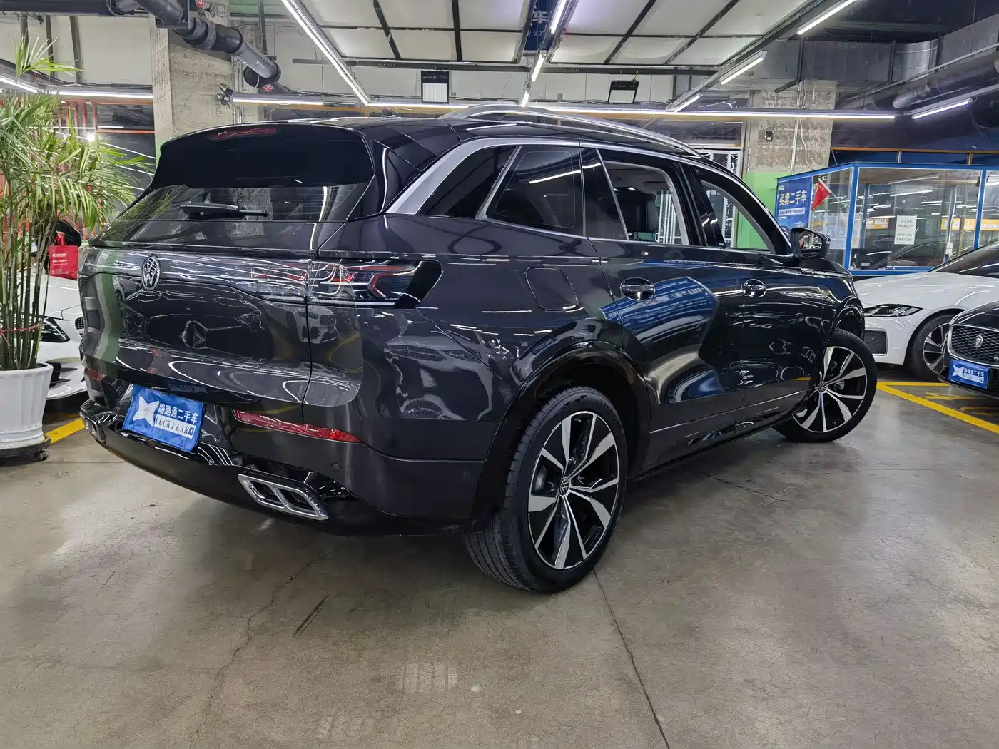 Volkswagen Talagon 2023 380TSI 4WD R-Line Celebration Edition фото 6