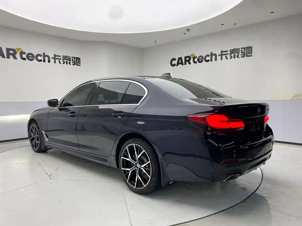 BMW 5 Series 2021 530Li Leading M Sport Package фото 7