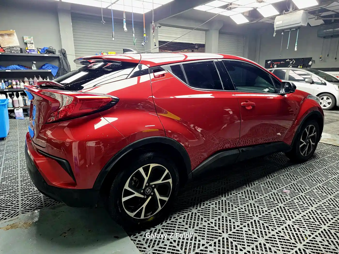 Toyota C-HR 2018 2.0L Leading Edition China V фото 3