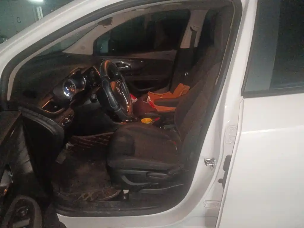 Фото 11 - Buick Encore