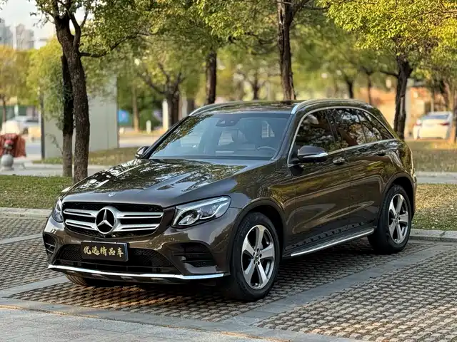 MERCEDES-BENZ GLC