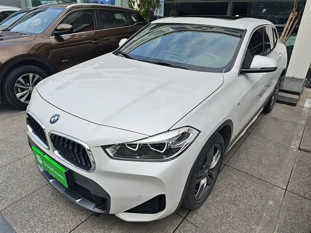 BMW X2 2021 sDrive25i Leading M Off-Road Package