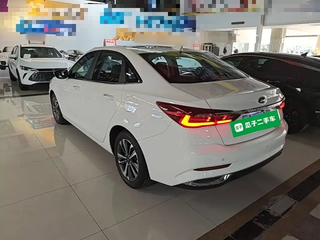 2022 Ford Escort