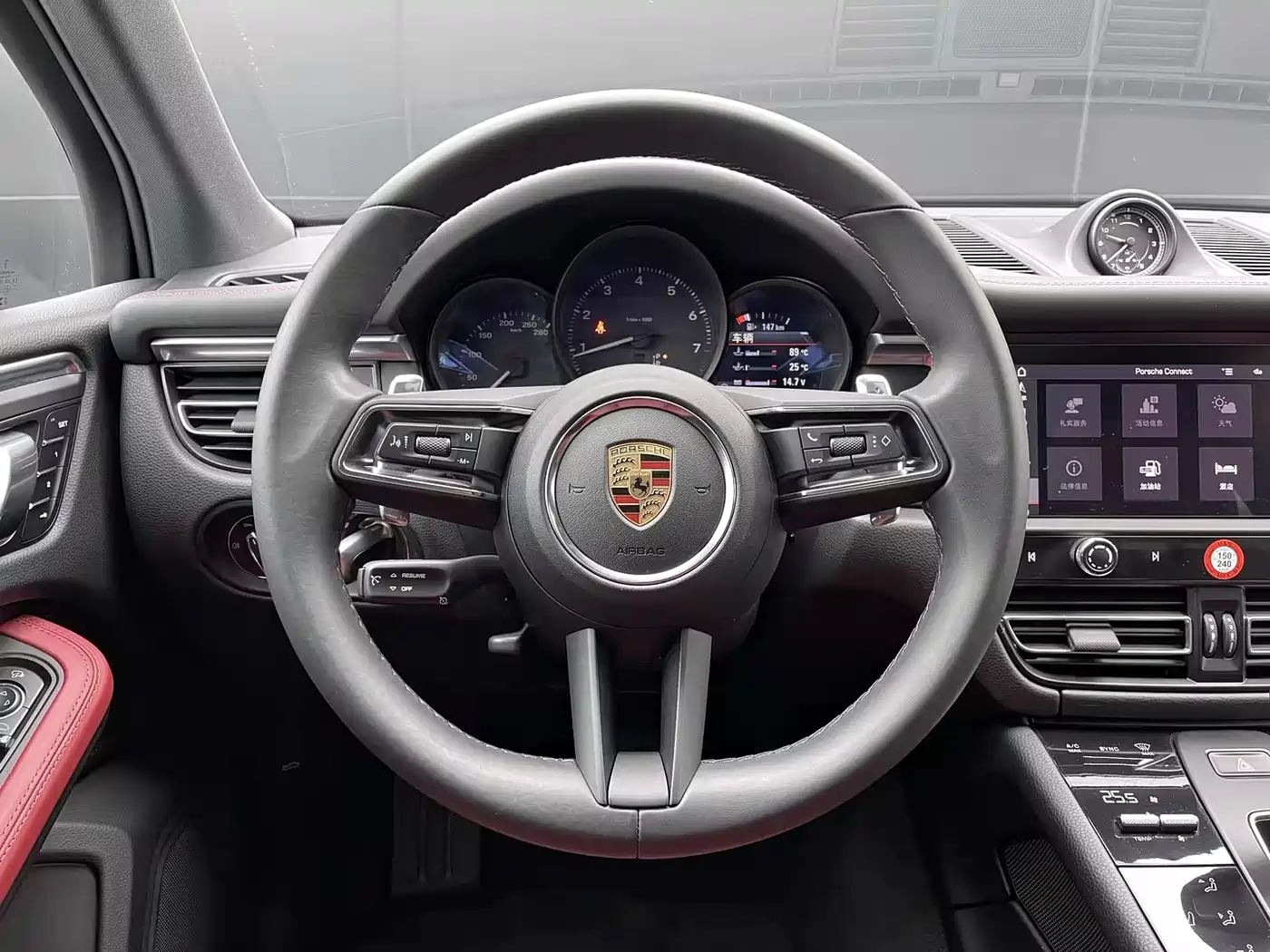 Porsche Macan 2023 Macan 2.0T фото 18