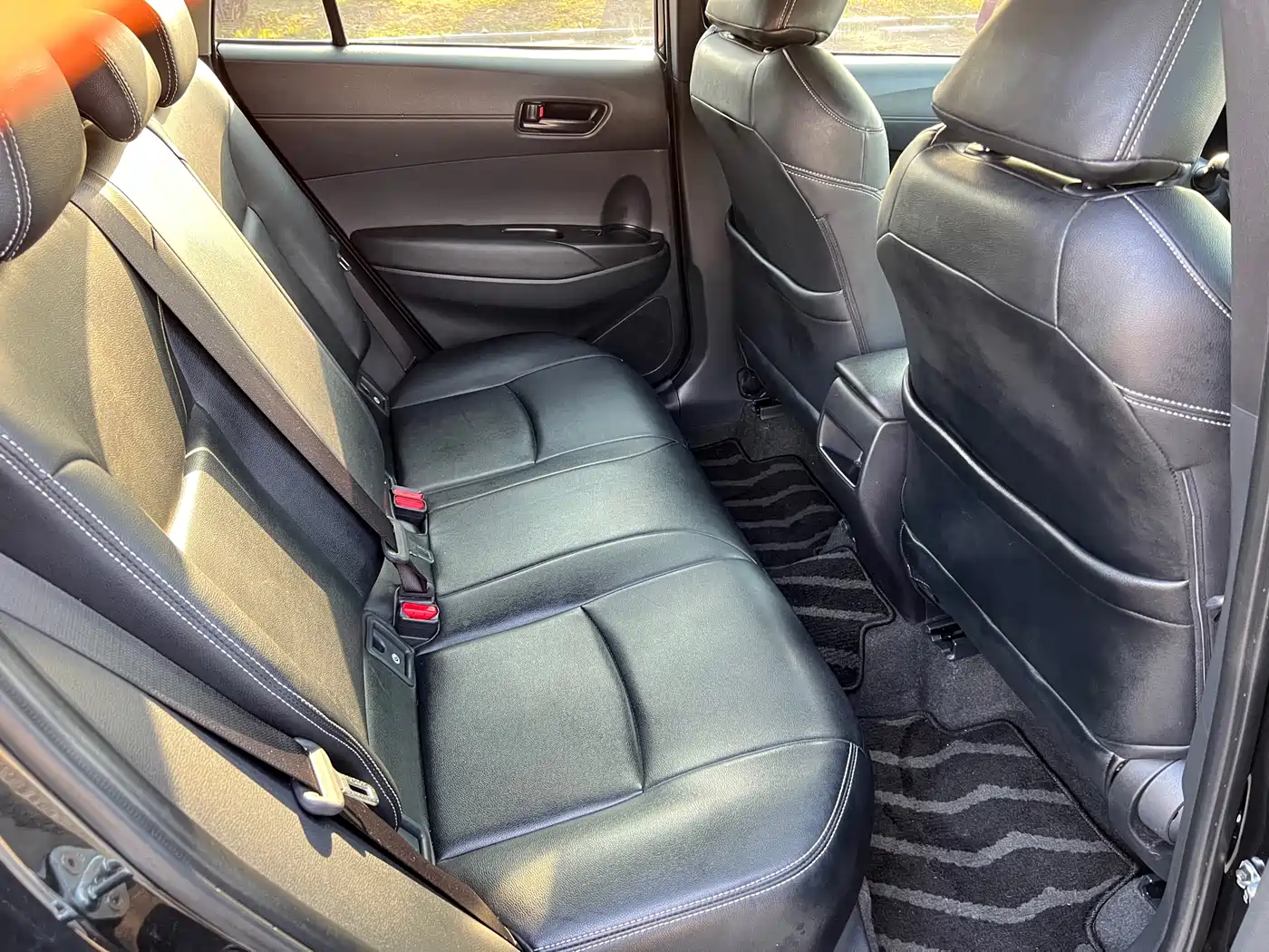 Toyota Corolla Cross 2023 2.0L Pioneer Edition фото 14