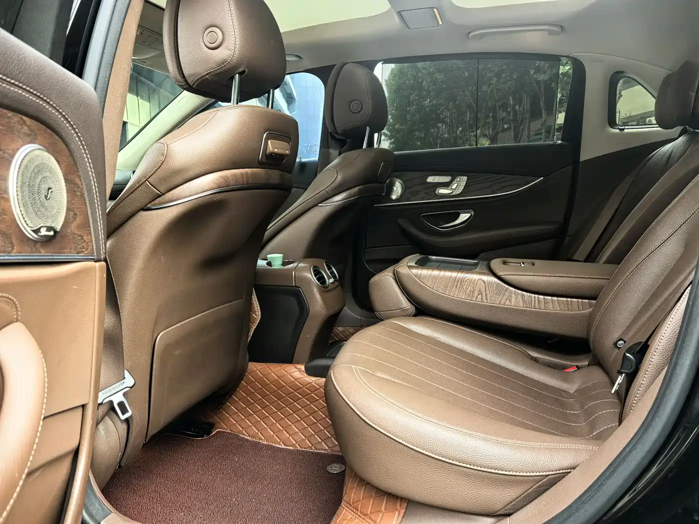 Mercedes-Benz E-Class 2019 E 300 L Luxury фото 8