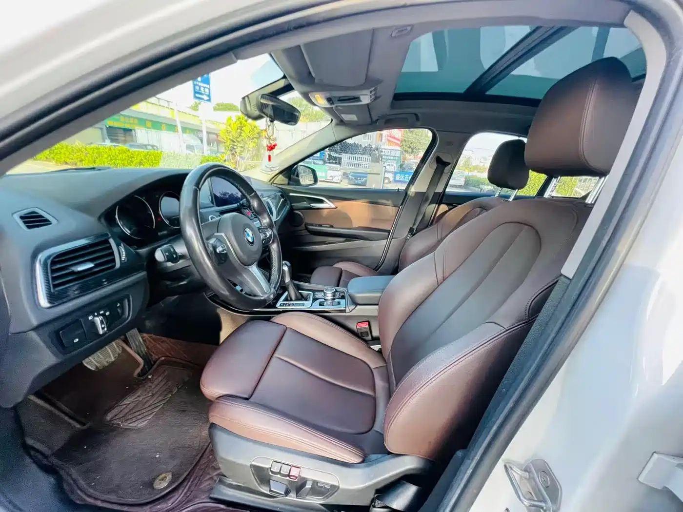 BMW 1 Series 2019 120i Leading M Sport Package фото 7