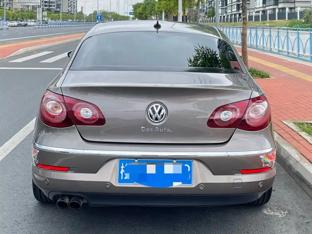 Volkswagen FAW-Volkswagen CC 2011 2.0TSI Supreme фото 5