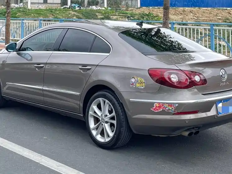 Volkswagen FAW-Volkswagen CC 2011 2.0TSI Supreme фото 4