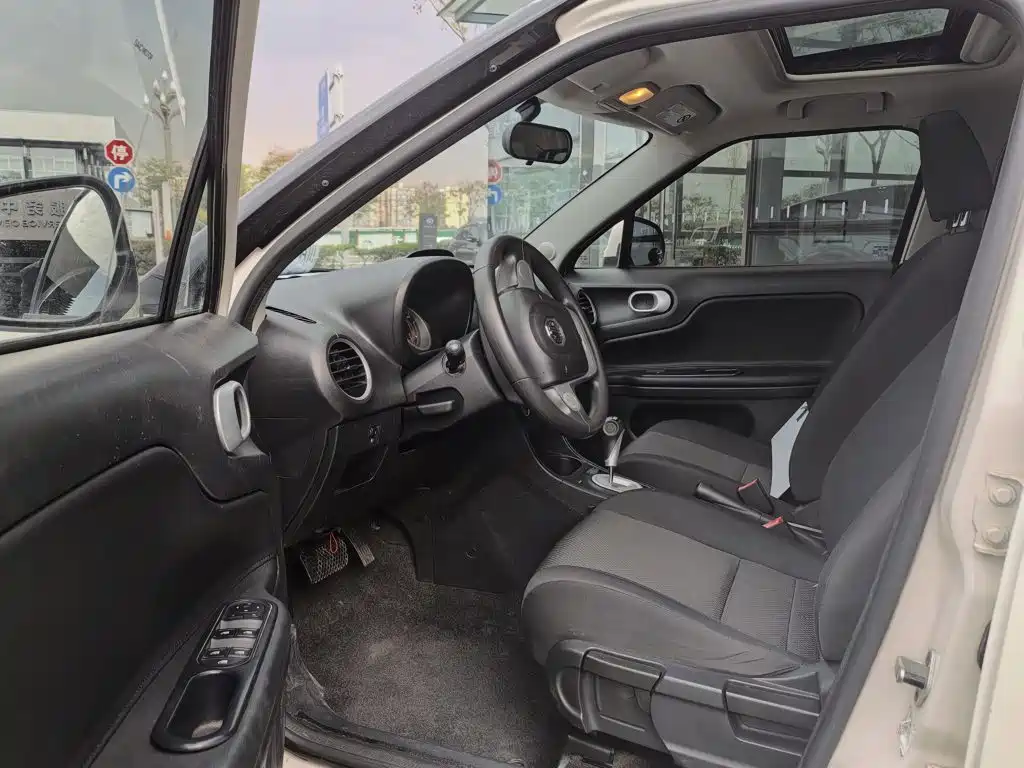 MG 3 2015 2014 1.5L AMT Luxury Edition