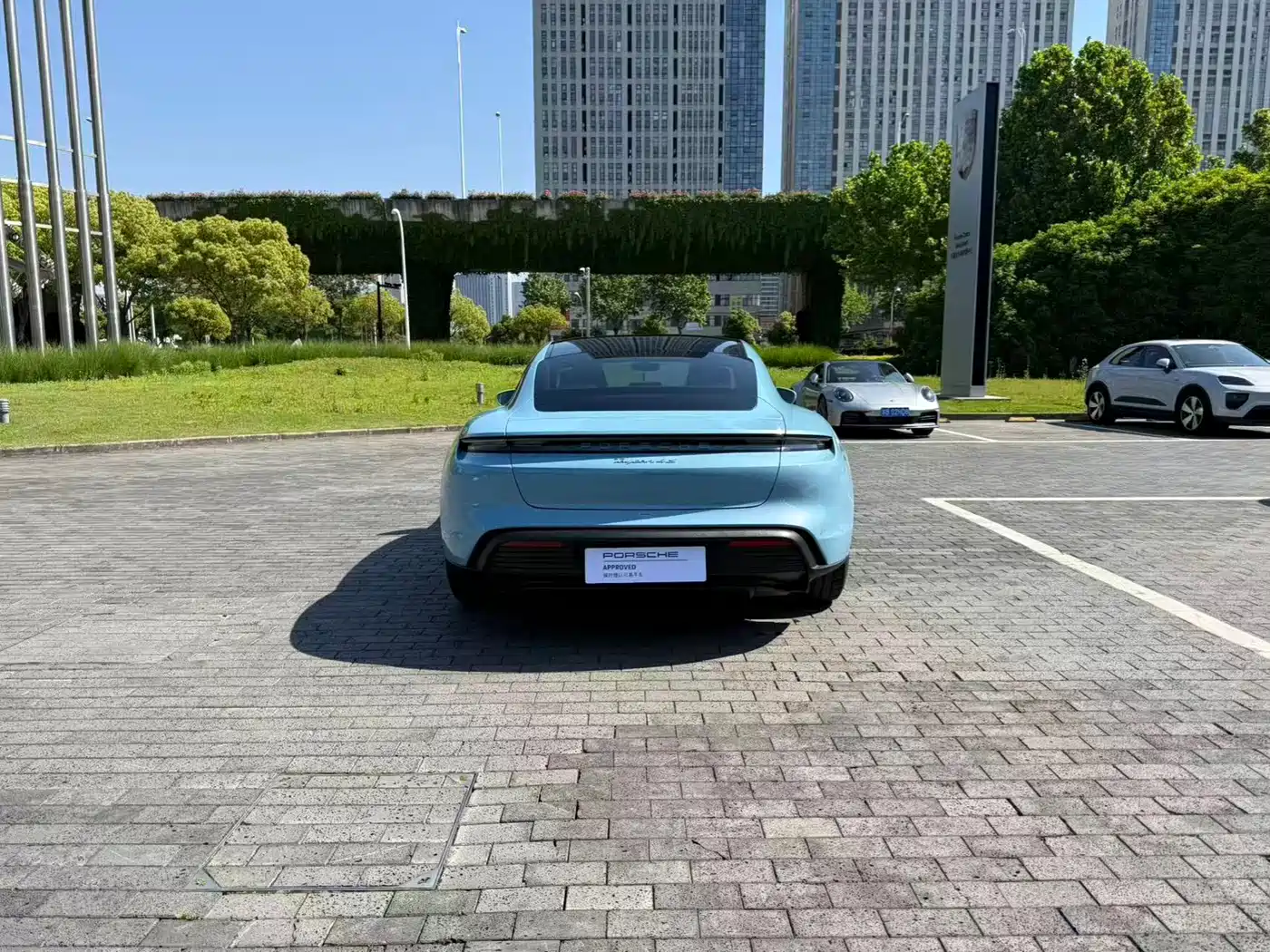 Porsche Taycan 2022 Taycan 4S фото 5