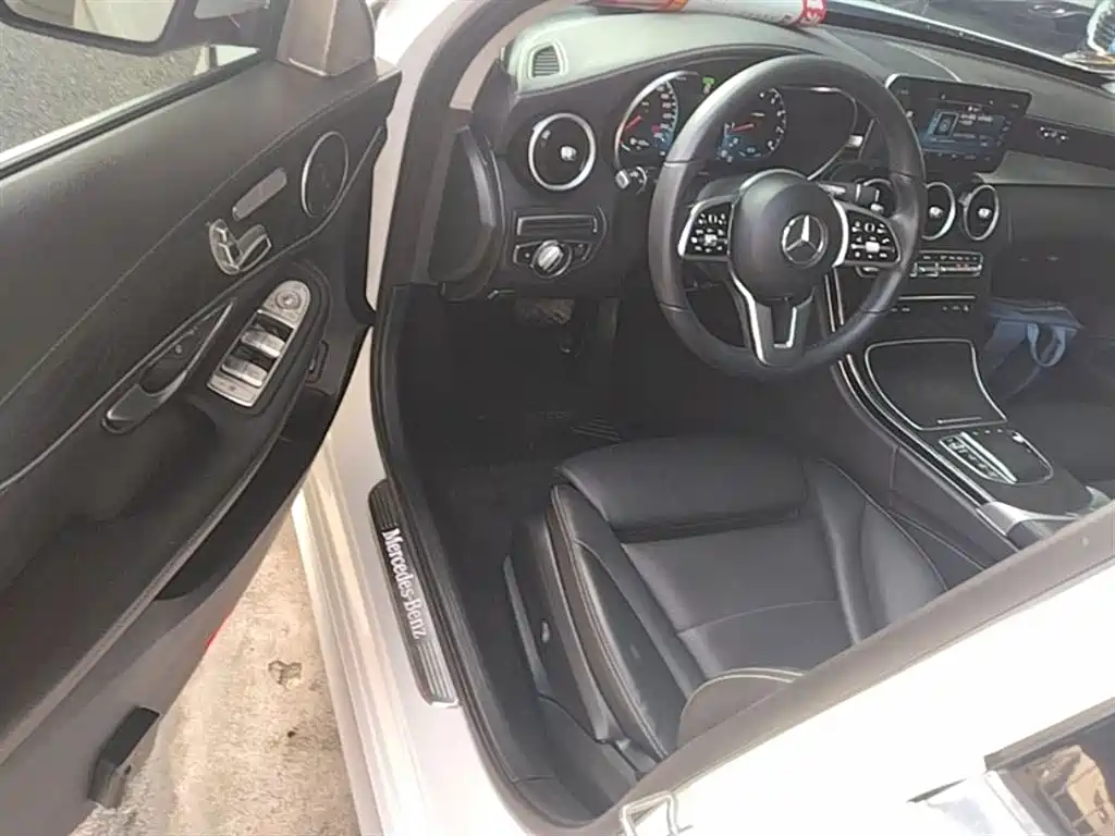 Mercedes-Benz C-Class 2019 Facelift C 260 L Sport фото 16