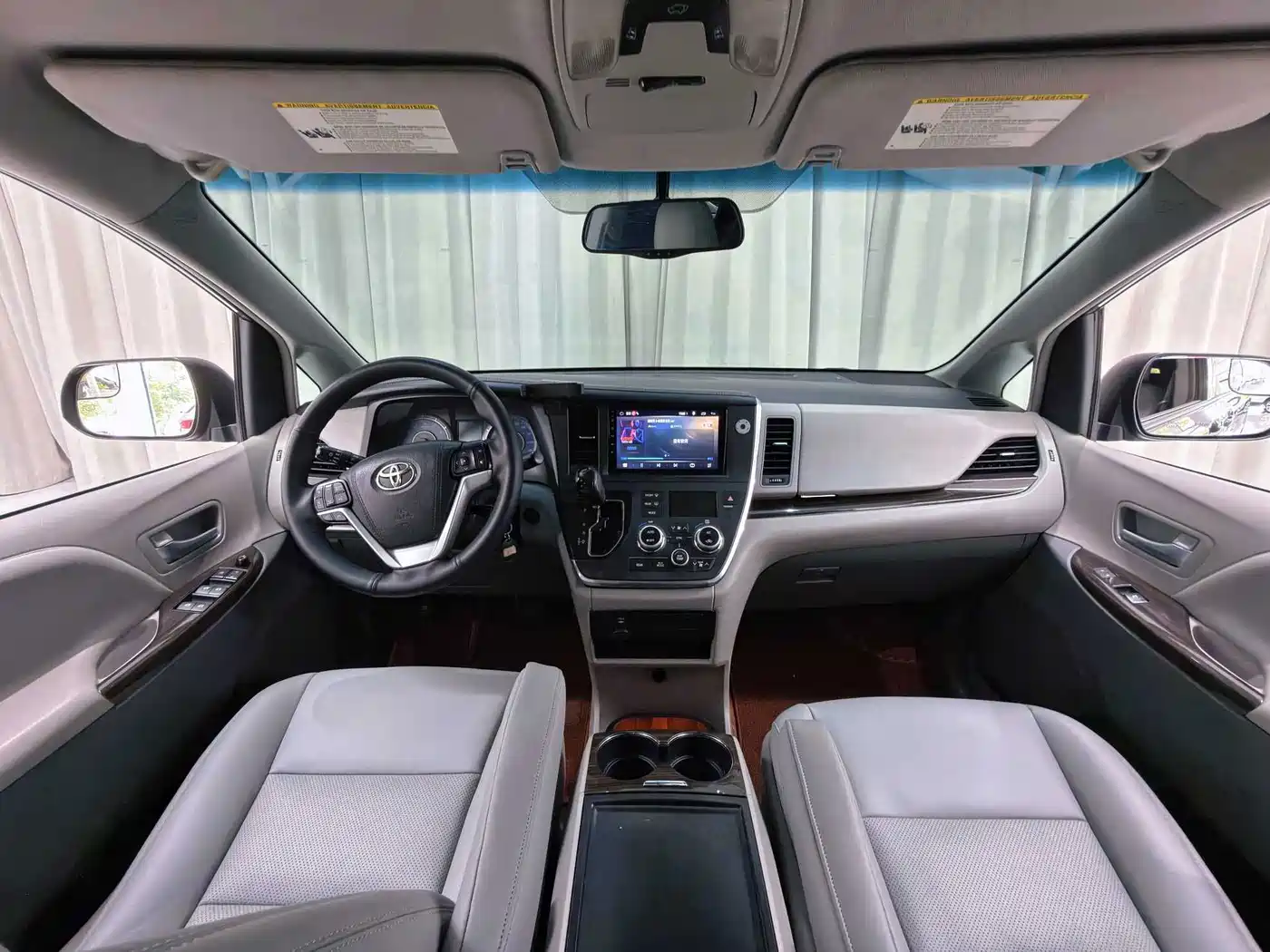 Toyota Sienna 2017 2015 3.5L 2WD LE