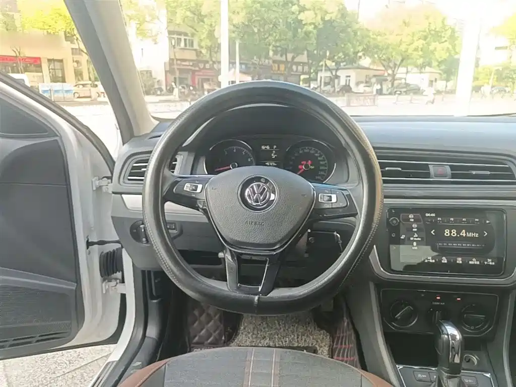 Volkswagen Lavida 2019 Lavida Start 1.5L Auto Comfort (China VI) фото 11
