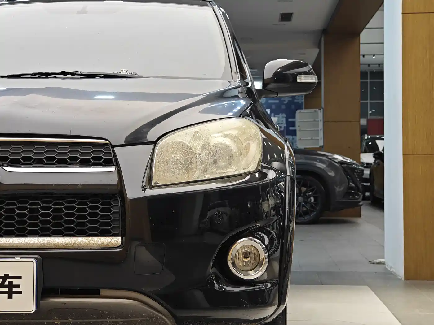 Toyota RAV4 Rongfang 2011 2.4L Automatic 4WD Luxury Edition фото 2