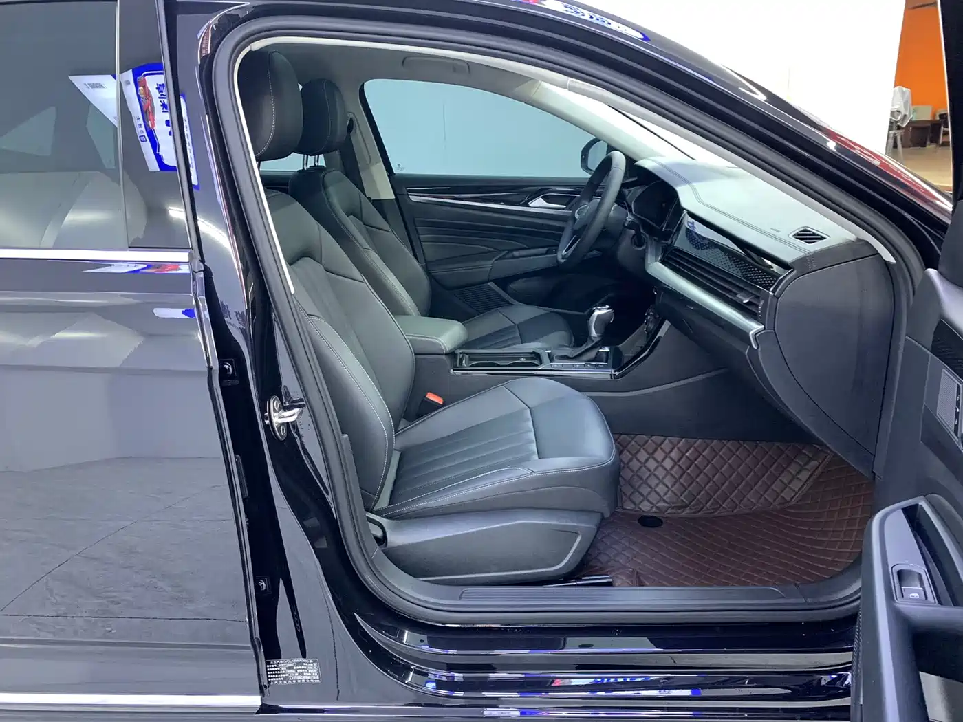 Volkswagen Passat 2023 Facelift 280TSI Elite Edition фото 15