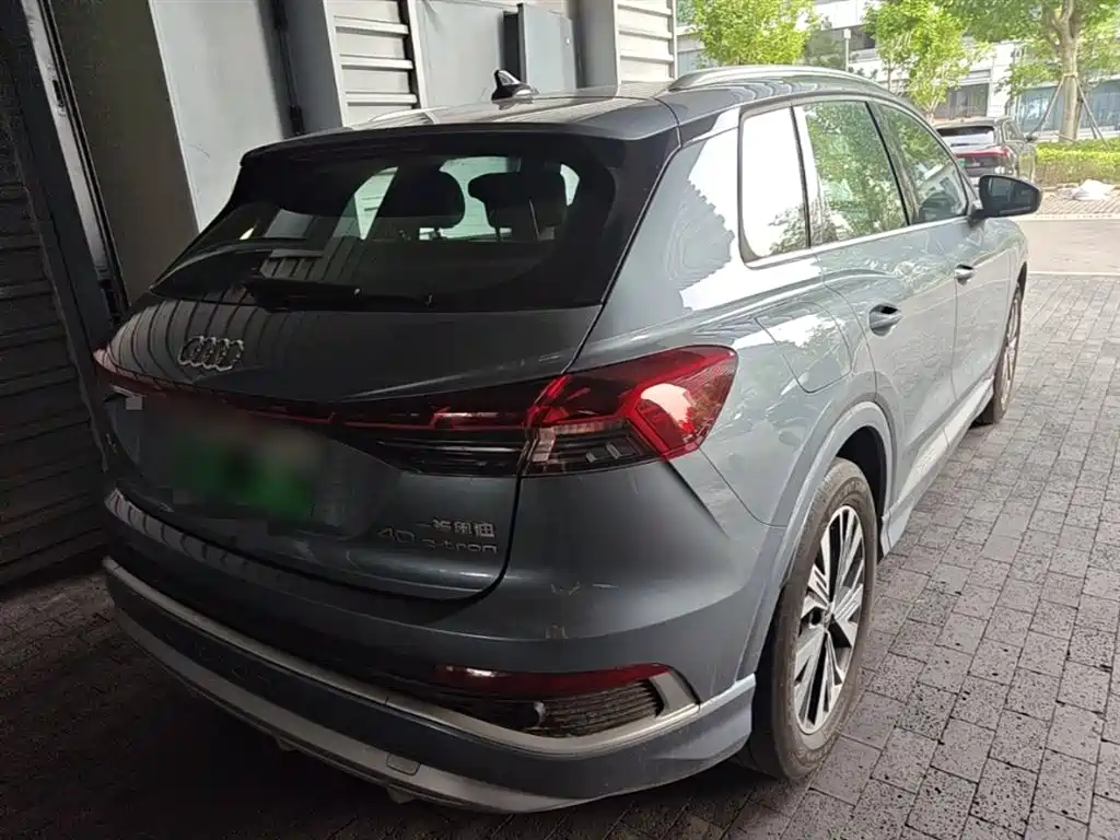 Audi Q4 e-tron 2024 40 e-tron Pioneer Edition фото 7
