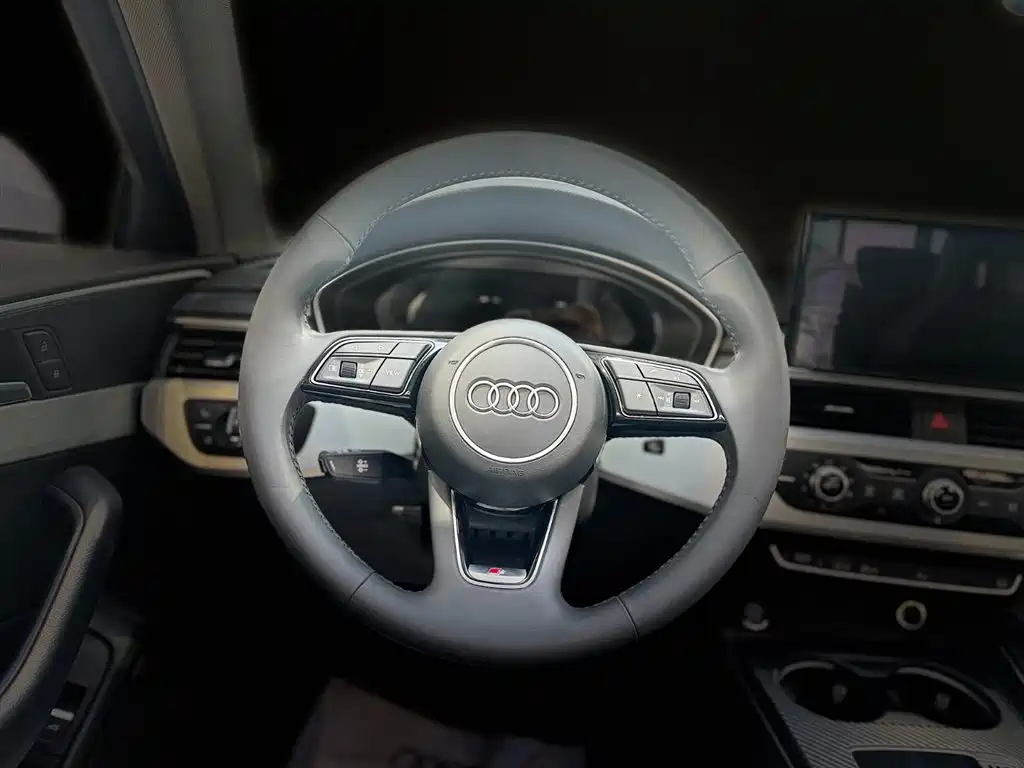 Audi A4L 2020 40 TFSI Fashion Dynamic Edition фото 16