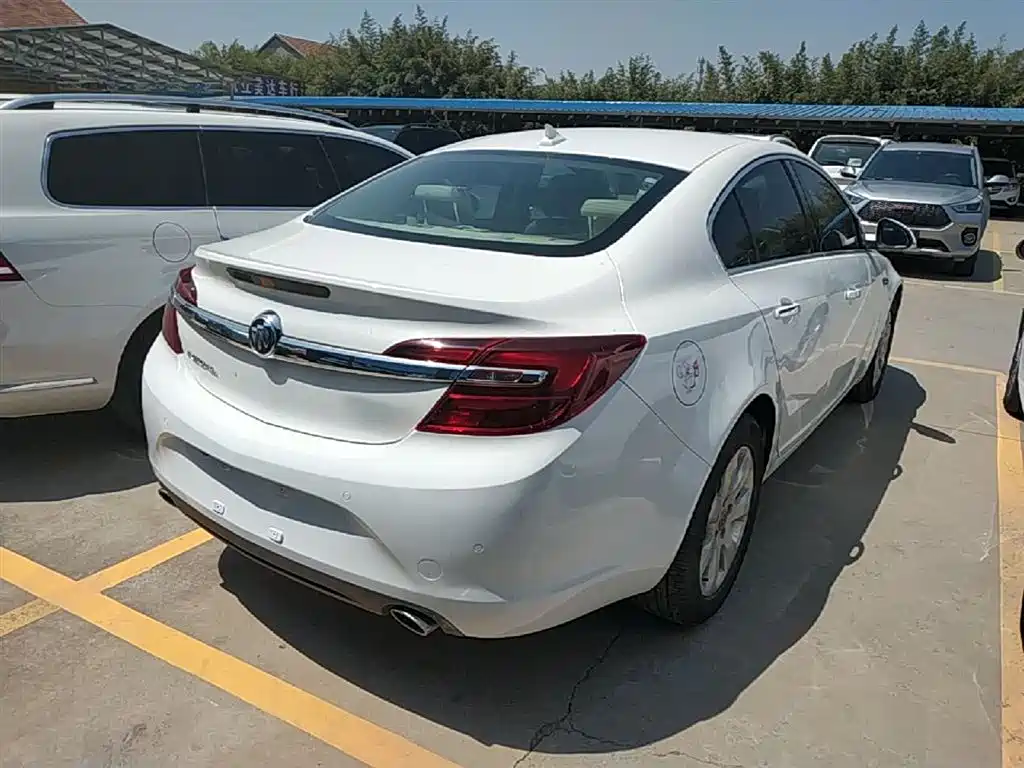 Buick Regal 2015 2.0L Elite Fashion Model фото 7